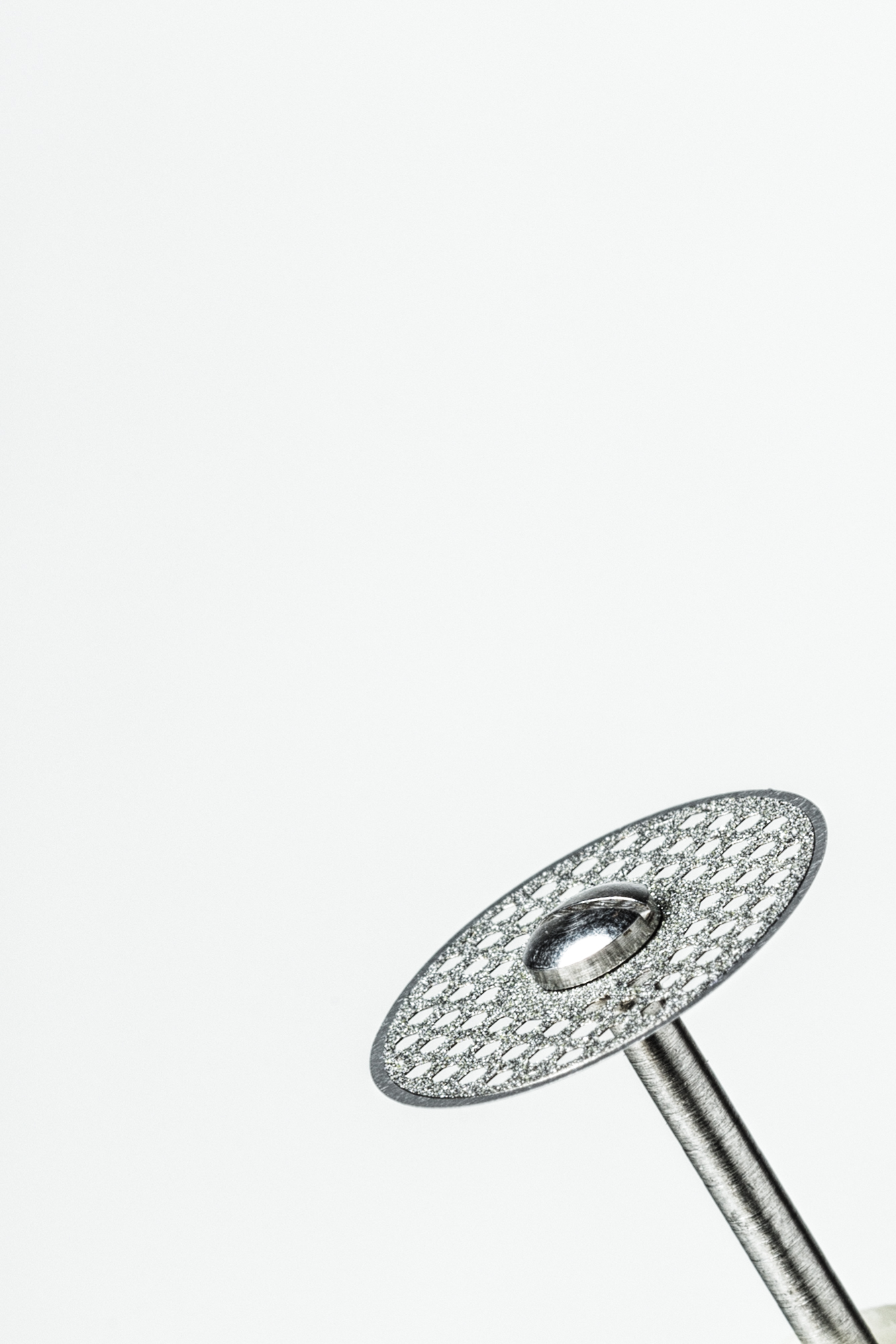 Disco Colmeia Não Iatrogênico Longo Externo Pequeno